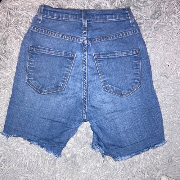 FASHION NOVA cut off shorts. Medium blue wash shorts w/ distress, very worn - Picture 2 of 4